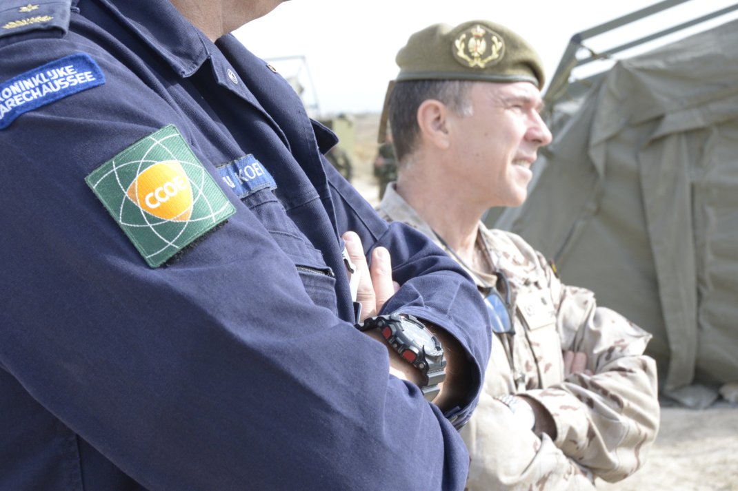 CCOE officer listening to introduction to a CIMIC scenario 24 Oct 2015